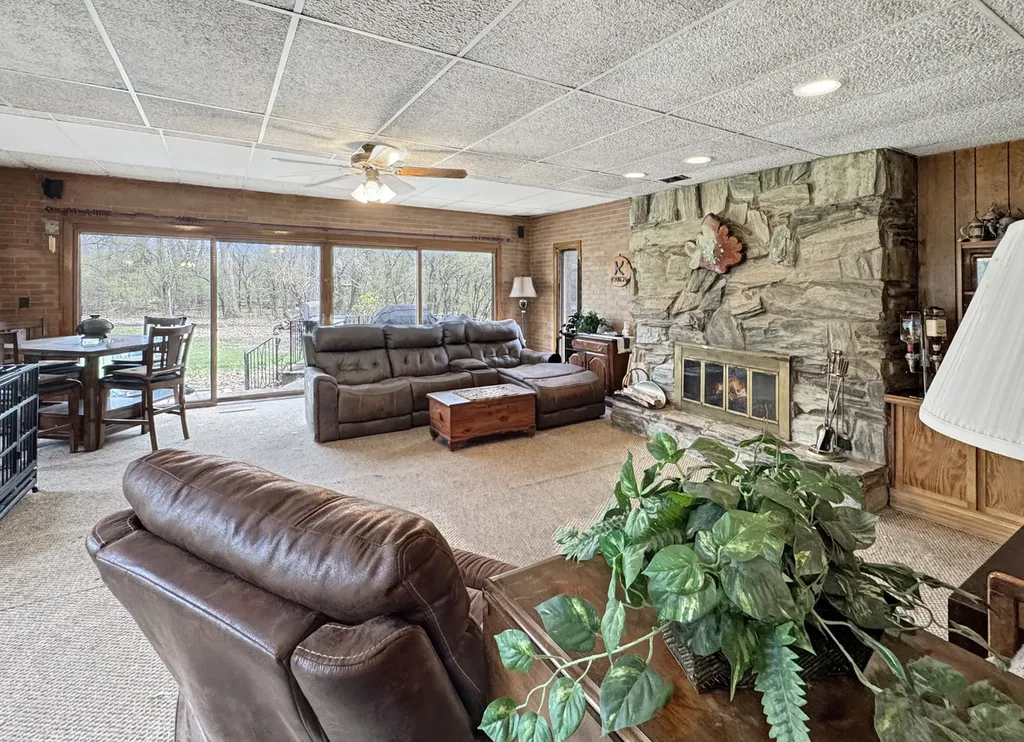 435 Forest Trail Oak Brook IL 60523