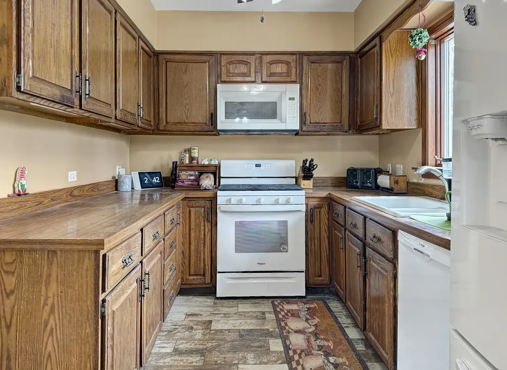 435 Forest Trail Oak Brook IL 60523