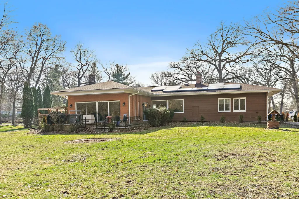 435 Forest Trail Oak Brook IL 60523