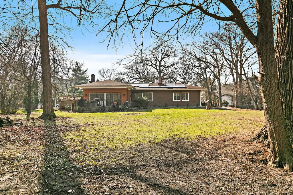 435 Forest Trail Oak Brook IL 60523