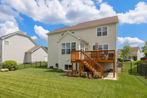 1600 Creeks Crossing Drive Algonquin IL 60102