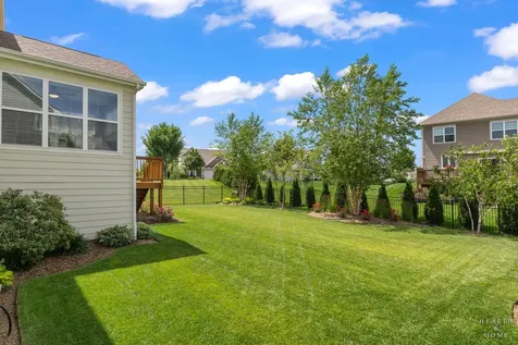 1600 Creeks Crossing Drive Algonquin IL 60102