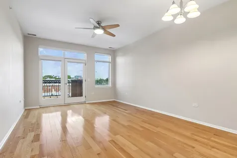 106 South Ridgeland Avenue Oak Park IL 60302