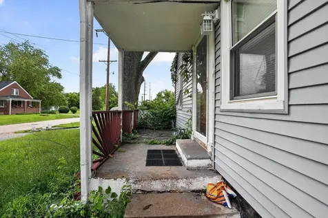 122 Garver Avenue Rockford IL 61102