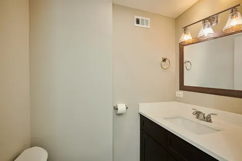 7074 North Ridge Boulevard Chicago IL 60645