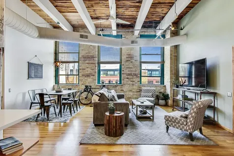 312 North May Street Chicago IL 60607