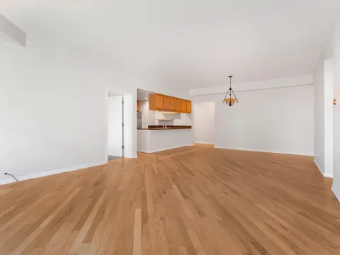 2307 West Wolfram Street Chicago IL 60618