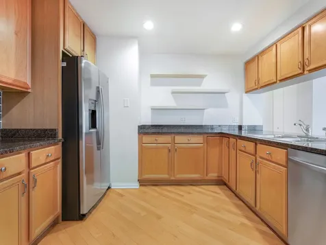 2307 West Wolfram Street Chicago IL 60618