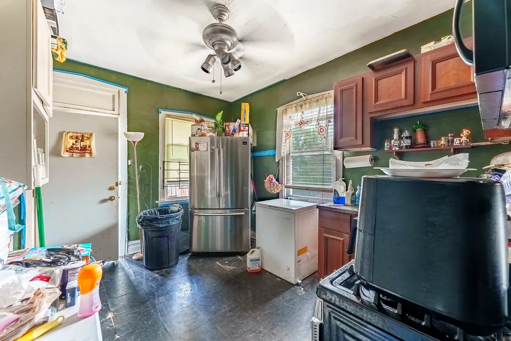 7149 South Wood Street Chicago IL 60636