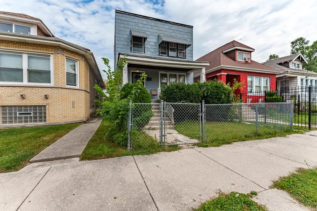 7149 South Wood Street Chicago IL 60636