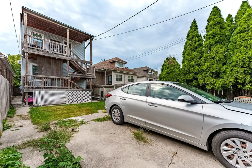 7149 South Wood Street Chicago IL 60636