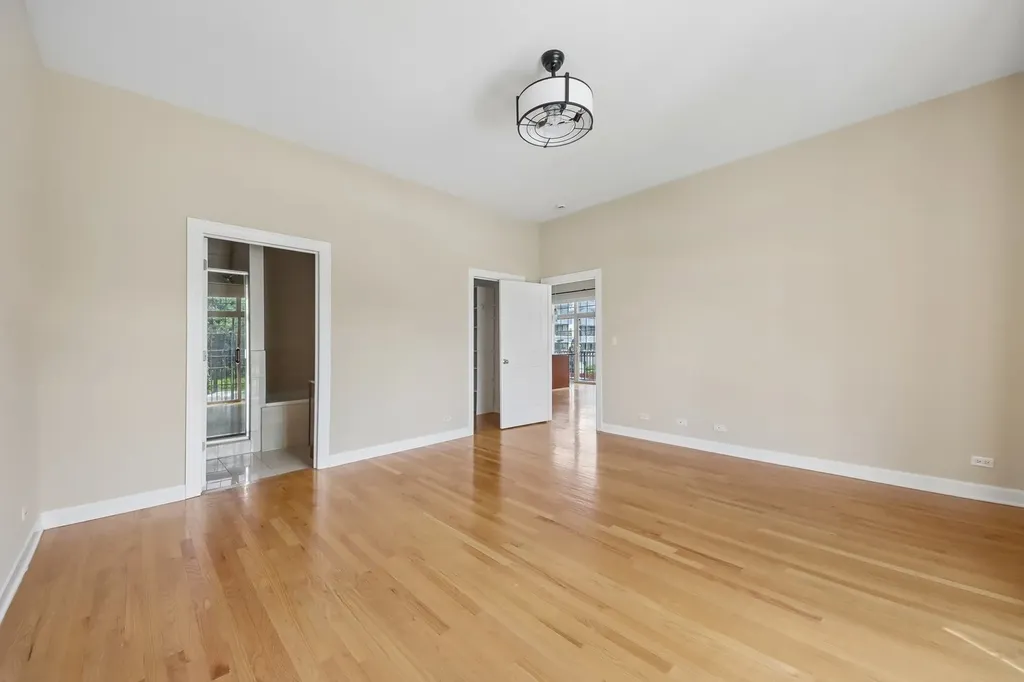 6425 West Touhy Avenue Chicago IL 60646