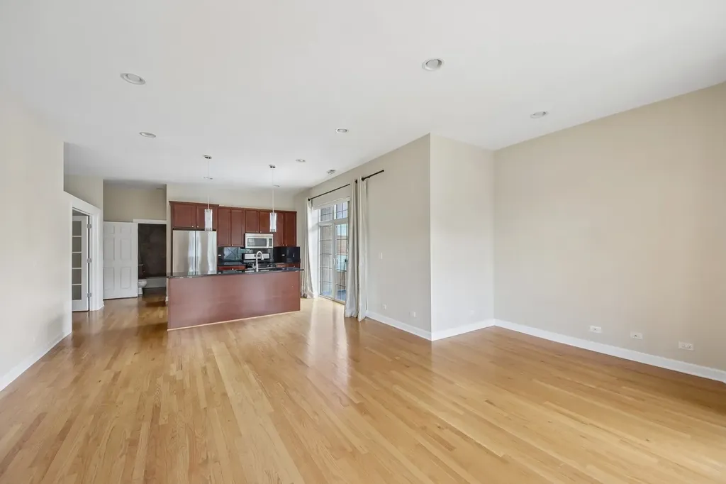 6425 West Touhy Avenue Chicago IL 60646