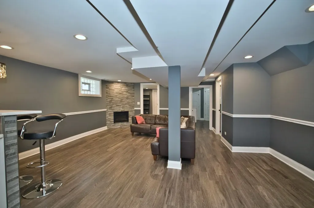 5841 South Newcastle Avenue Chicago IL 60638