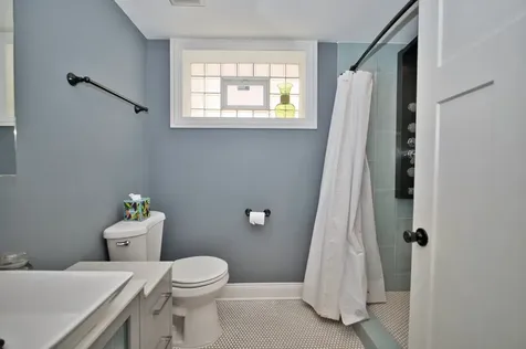 5841 South Newcastle Avenue Chicago IL 60638