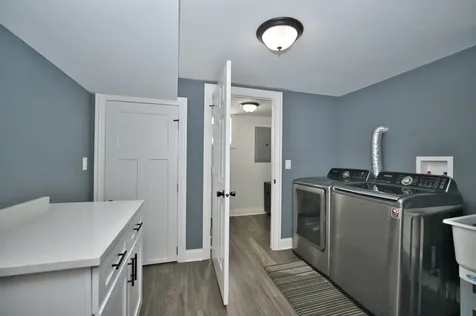 5841 South Newcastle Avenue Chicago IL 60638