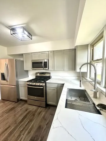 906 West Walnut Street Kankakee IL 60901