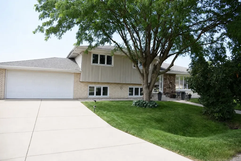 10501 South 81st Avenue Palos Hills IL 60465