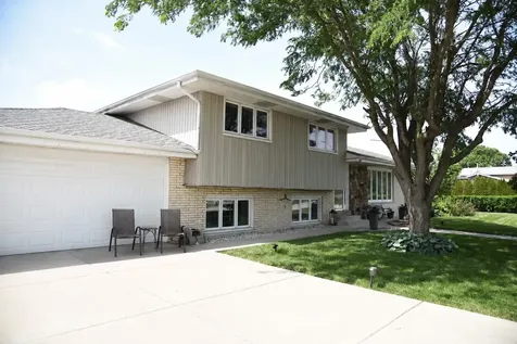 10501 South 81st Avenue Palos Hills IL 60465
