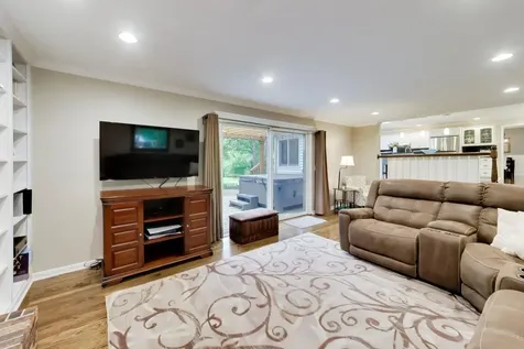 2605 Arlingdale Drive Palatine IL 60067