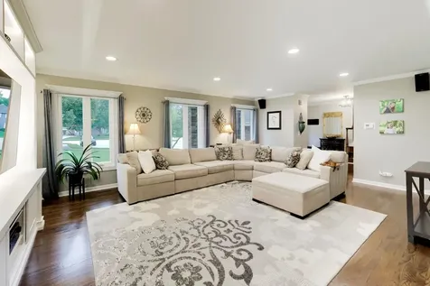 2605 Arlingdale Drive Palatine IL 60067