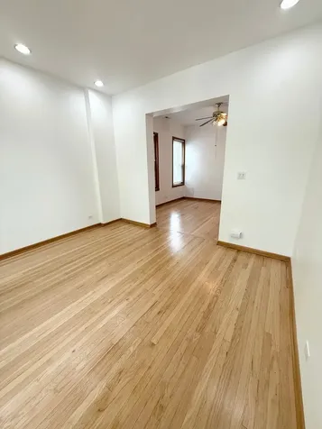 921 South Bishop Street Chicago IL 60607