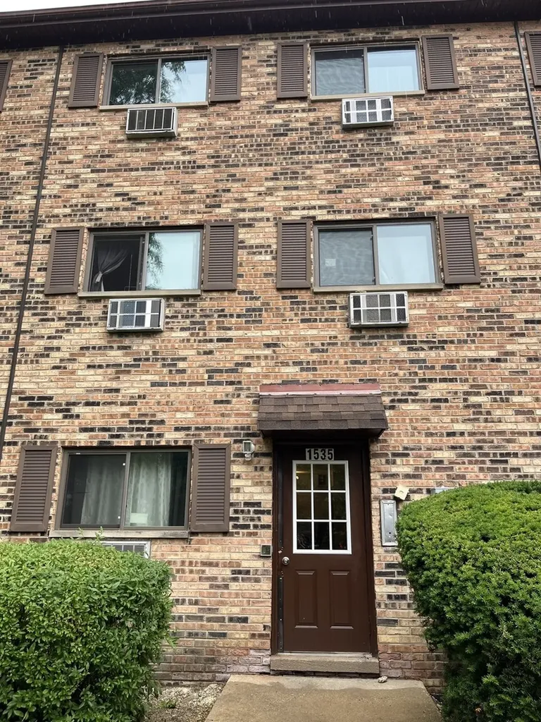 1535 Norway Lane Palatine IL 60074