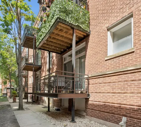 715 West Barry Avenue Chicago IL 60657
