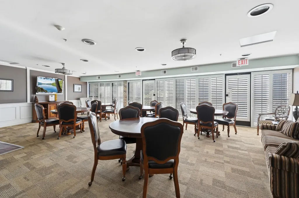 501 Lake Hinsdale Drive Willowbrook IL 60527