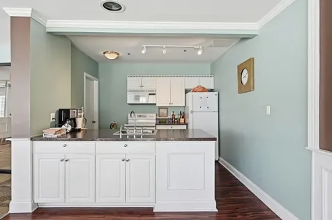 501 Lake Hinsdale Drive Willowbrook IL 60527