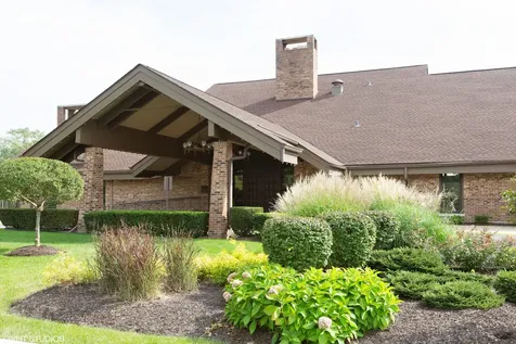 501 Lake Hinsdale Drive Willowbrook IL 60527