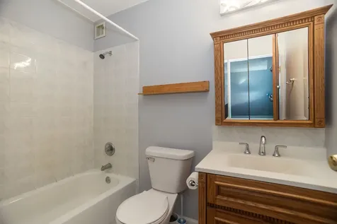 9128 West Terrace Drive Niles IL 60714