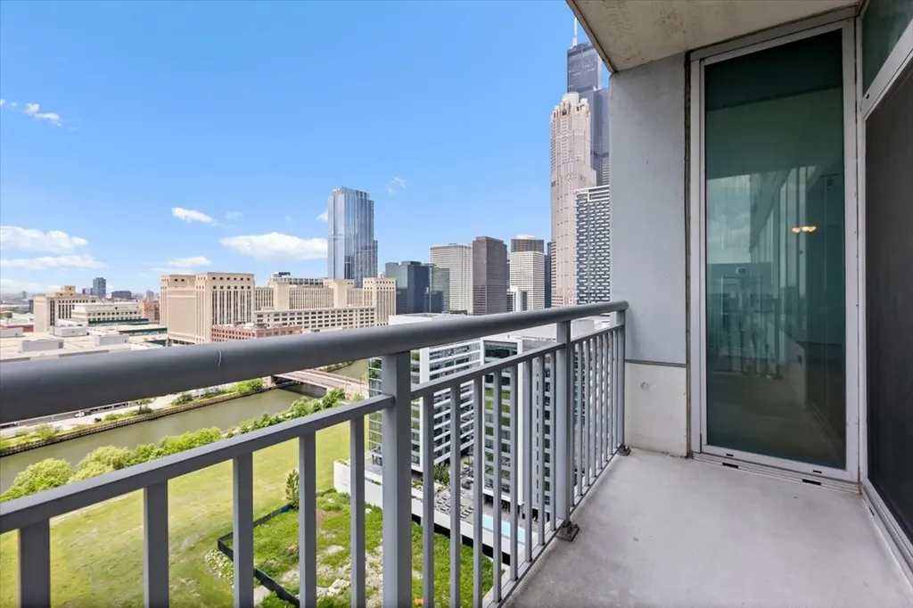 701 South Wells Street Chicago IL 60607