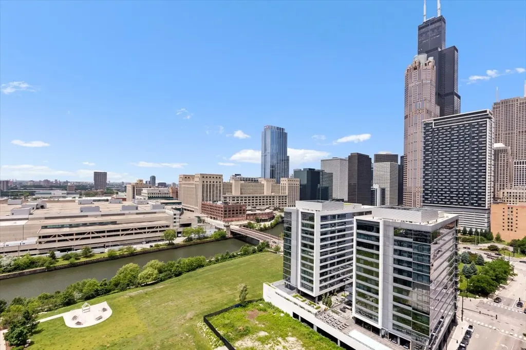 701 South Wells Street Chicago IL 60607