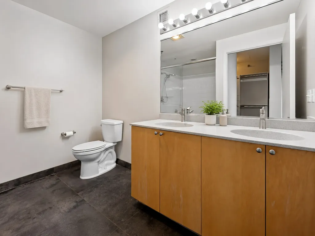 701 South Wells Street Chicago IL 60607