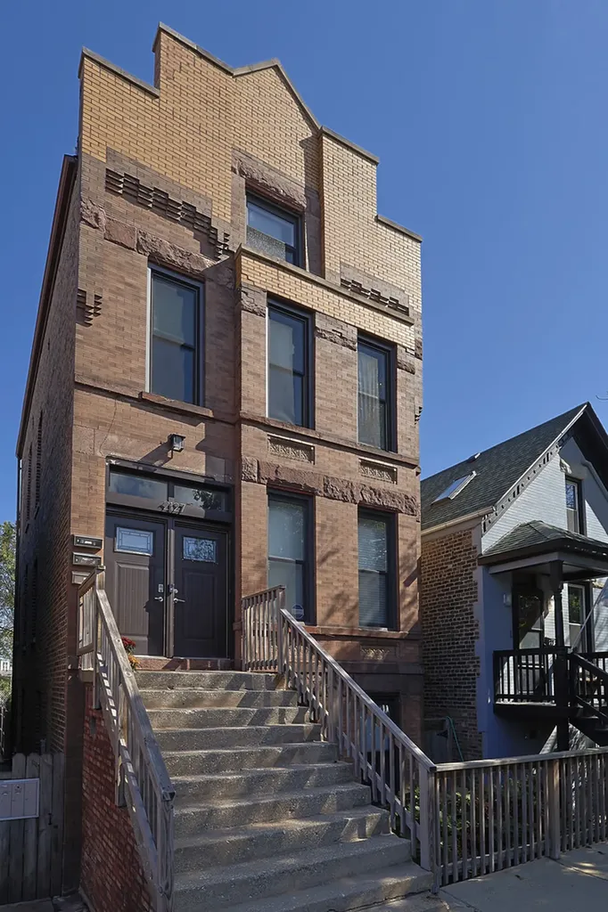 2127 North Winchester Avenue Chicago IL 60614