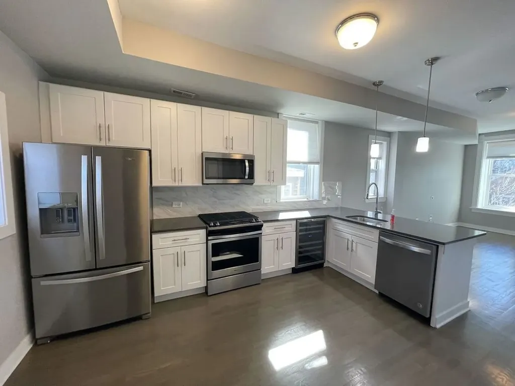 2127 North Winchester Avenue Chicago IL 60614