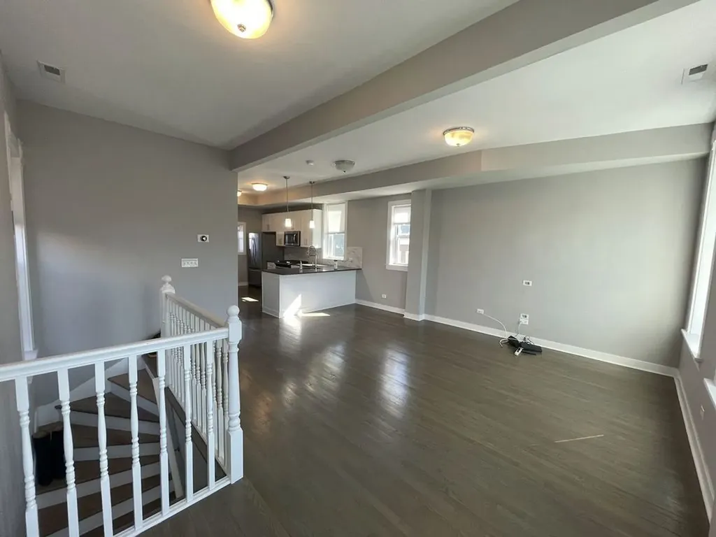 2127 North Winchester Avenue Chicago IL 60614