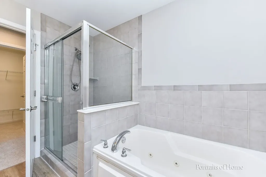 8426 Dawn Lane Darien IL 60561