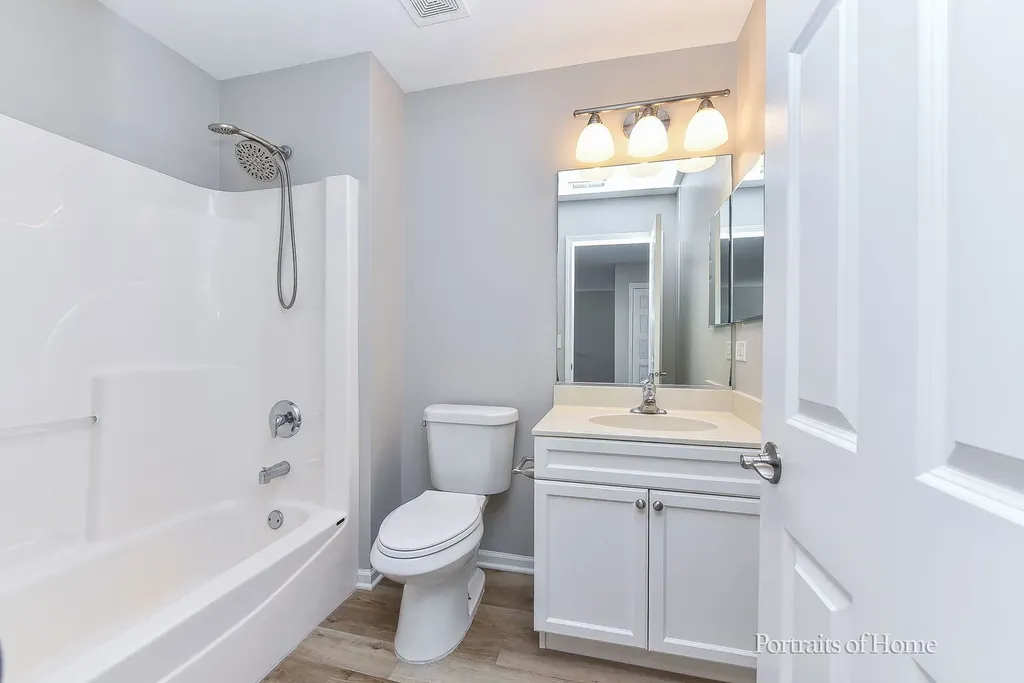 8426 Dawn Lane Darien IL 60561