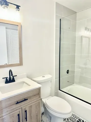 3008 West 23rd Street Chicago IL 60623