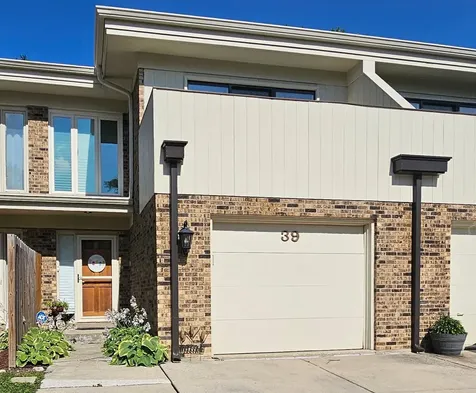 39 Sorrento Drive Palos Heights IL 60463