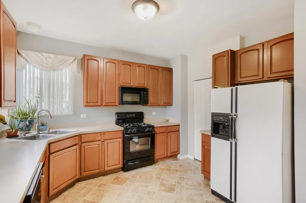 1607 Mountain Ridge Pass Plainfield IL 60586