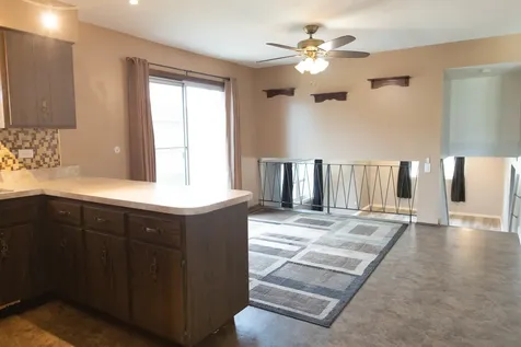 5220 138TH Street Crestwood IL 60418