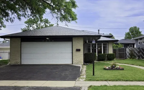 5220 138TH Street Crestwood IL 60418