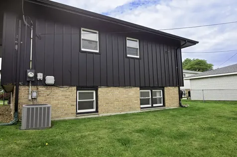5220 138TH Street Crestwood IL 60418