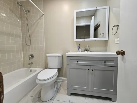 210 Redwood Court Vernon Hills IL 60061
