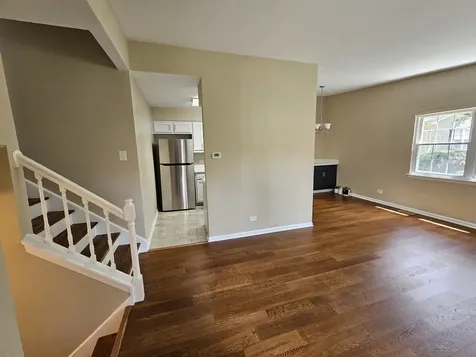 210 Redwood Court Vernon Hills IL 60061
