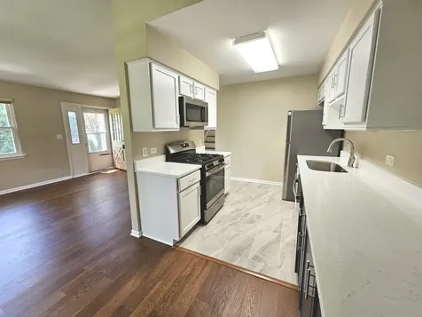 210 Redwood Court Vernon Hills IL 60061