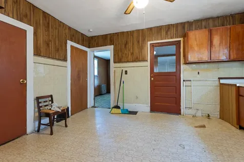 1114 Corbin Street Rockford IL 61102
